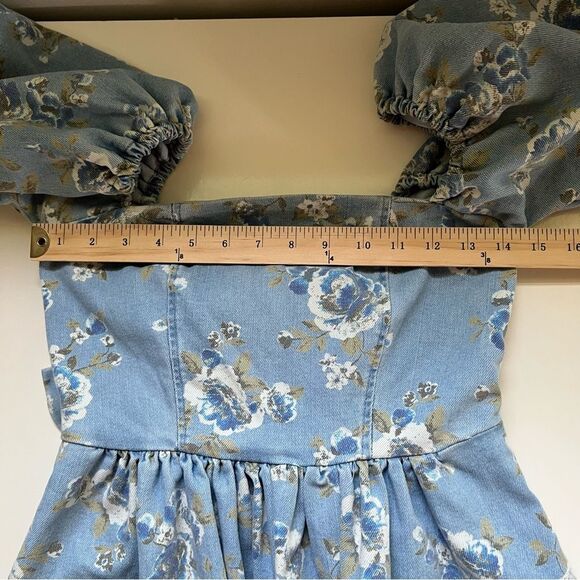 Avec Les Filles NWT Dress Denim Floral Smocked Puff Sleeve Bow Size Small - Picture 8 of 9